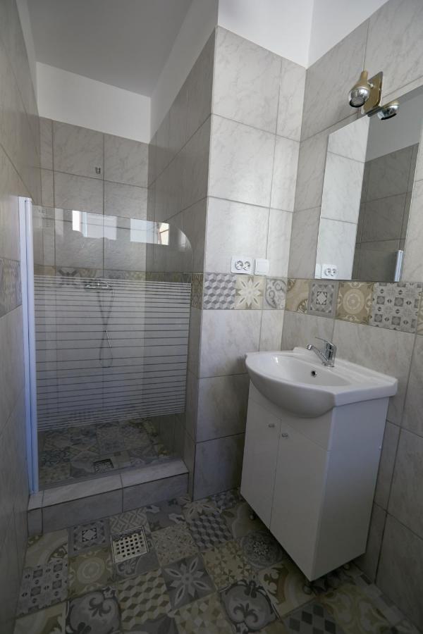 Stanford Aparthotel Bukarest Kültér fotó